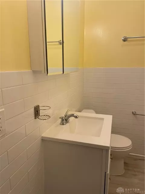 990 W Sparrow Rd, Springfield, OH 45502 photo 6