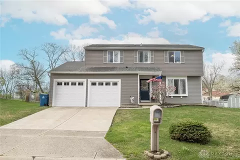 5870 Summersweet Dr, Clayton, OH 45315