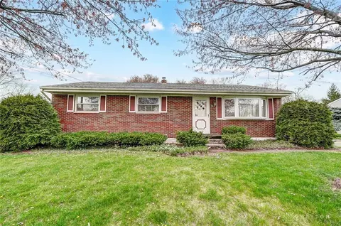813 Arthur St, Trenton, OH 45067