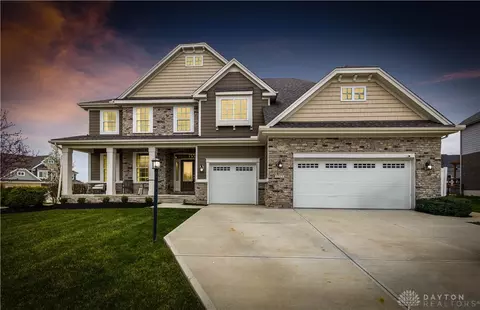 1555 Chestnut Grove Ct, Bellbrook, OH 45305