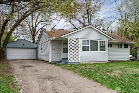 4292 Wolf Rd, Dayton, OH 45416