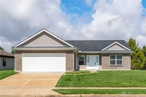 2200 Sierra Trl, Xenia, OH 45385