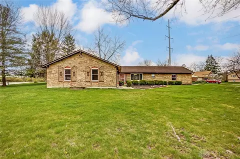 4088 Colemere Cir, Dayton, OH 45415