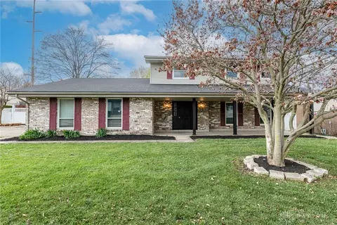 1431 King Richard Pkwy, West Carrollton, OH 45449