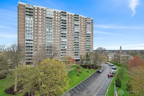 2444 Madison Rd #1403, Cincinnati, OH 45208