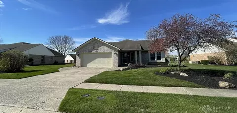 1770 Rosina Dr, Miamisburg, OH 45342