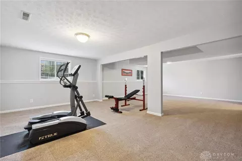 280 Diamond Dr, Centerville, OH 45458 photo 46