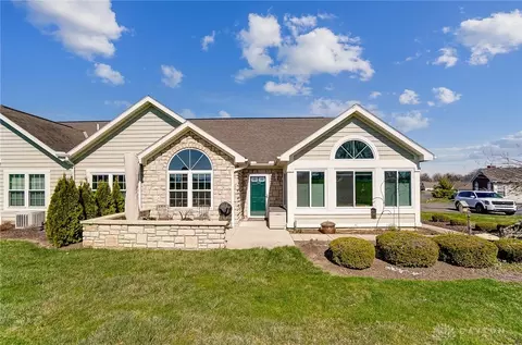 5187 Crescent Ridge Dr, Clayton, OH 45315