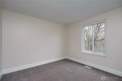 3795 Springfield Jamestown Rd, Springfield, OH 45502 photo 13