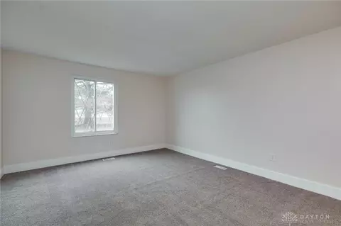 3795 Springfield Jamestown Rd, Springfield, OH 45502 photo 10