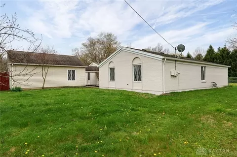3795 Springfield Jamestown Rd, Springfield, OH 45502 photo 3
