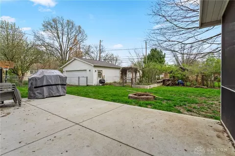 1116 Pepper Hill Dr, Dayton, OH 45429 photo 8