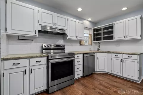 1116 Pepper Hill Dr, Dayton, OH 45429 photo 12