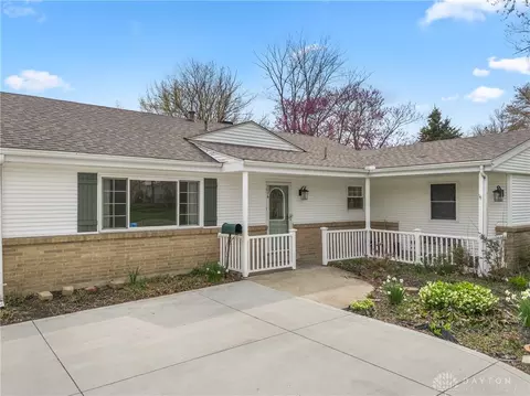 1116 Pepper Hill Dr, Dayton, OH 45429 photo 3