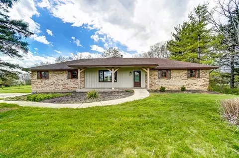 8979 Dog Leg Rd, Dayton, OH 45414