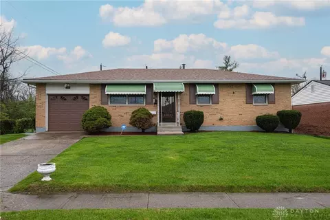 615 Longvale Dr, Dayton, OH 45417