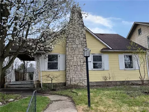 312 N Clairmont Ave, Springfield, OH 45503