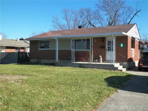 160 N Clayton, New Lebanon, OH 45345