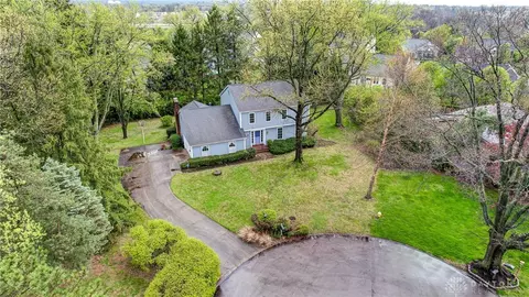 6760 Estates Ct, Washington Township, OH 45459