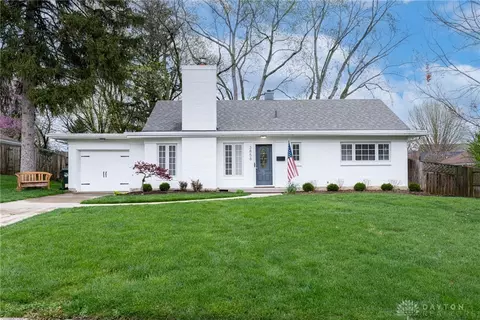3858 Kenwick Dr, Kettering, OH 45429