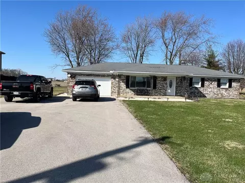 5084 Delisle Fourman Rd, Greenville, OH 45331
