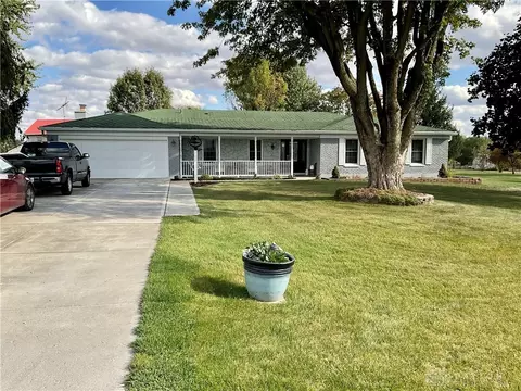 1095 Gultice Rd, Xenia, OH 45385