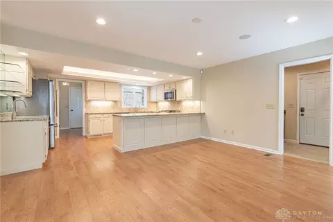 Living - 4517 Troon Trl, Kettering, OH 45429 photo 1 of 8
