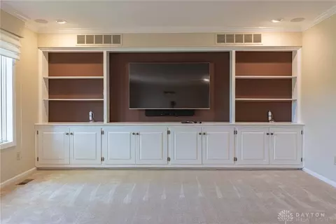 Living - 4517 Troon Trl, Kettering, OH 45429 photo 5 of 8