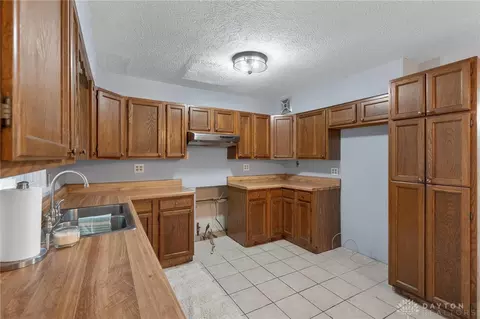 2430 Maple Dr, Beavercreek, OH 45301 photo 17