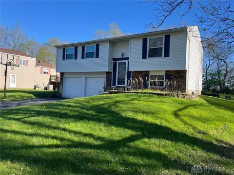 903 W Martindale, Englewood, OH 45322
