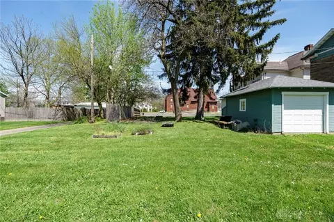 929 S Center St, Springfield, OH 45506 photo 3