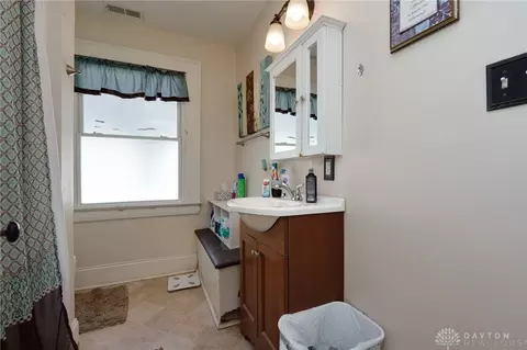 929 S Center St, Springfield, OH 45506 photo 22