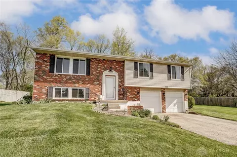 248 Myrtle Ln, Springboro, OH 45066