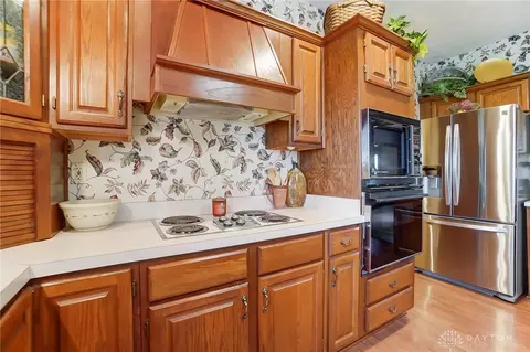 8601 Glen Eagles Ct, Springboro, OH 45066 photo 9
