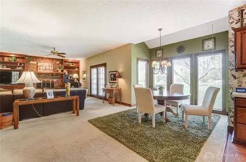 8601 Glen Eagles Ct, Springboro, OH 45066 photo 15