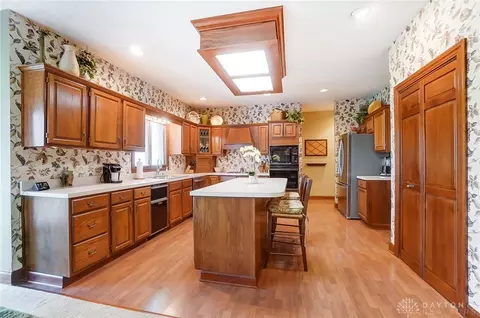8601 Glen Eagles Ct, Springboro, OH 45066 photo 7