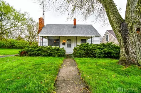 608 Fulmer Dr, Dayton, OH 45403