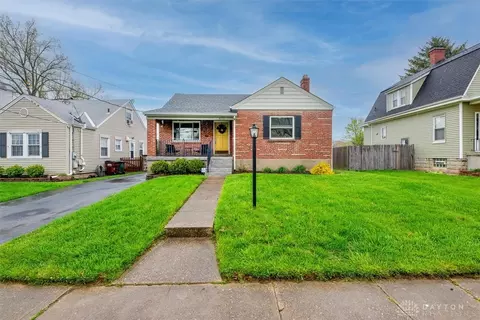 4272 Clifford Rd, Deer Park, OH 45236