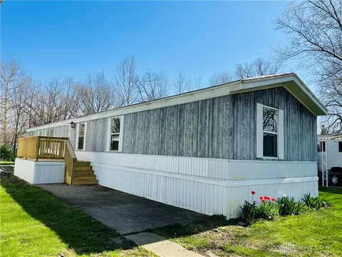 28 Dee Dr, New Paris, OH 45347