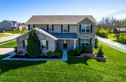 1222 Sierra Ridge Dr, Miamisburg, OH 45342