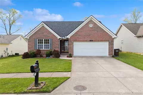 477 Sunset Dr, South Lebanon, OH 45065