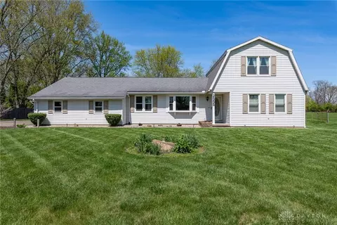 2555 Fenner Rd, Troy, OH 45373