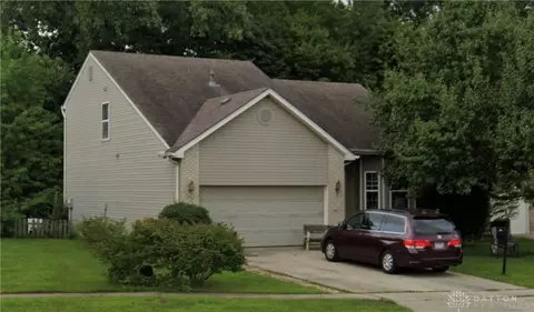 77 S Glen Oak Dr, Springboro, OH 45066