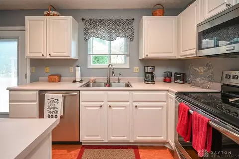 8198 Nightshade Dr, Maineville, OH 45039 photo 15