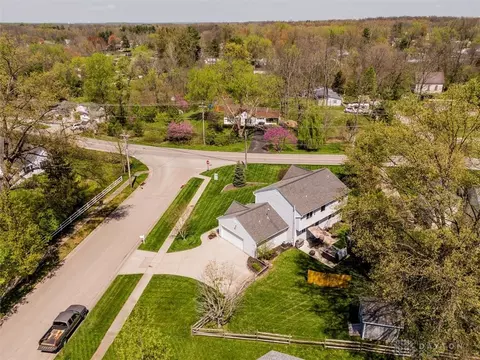 8198 Nightshade Dr, Maineville, OH 45039 photo 7