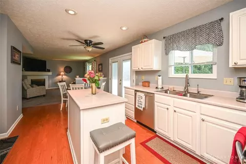 8198 Nightshade Dr, Maineville, OH 45039 photo 16