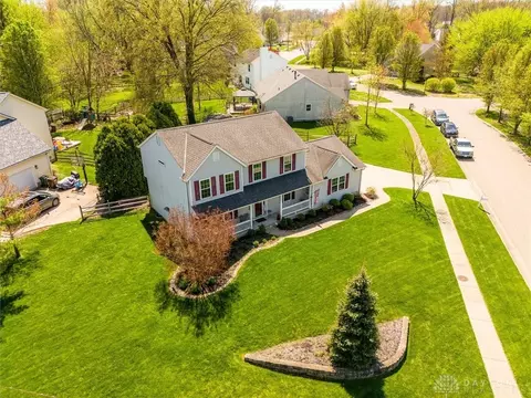 8198 Nightshade Dr, Maineville, OH 45039 photo 3