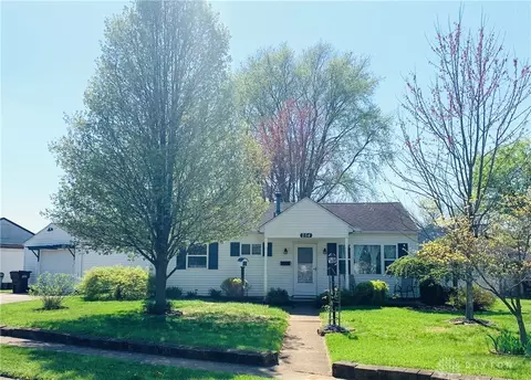 254 Marchmont Dr, Fairborn, OH 45324