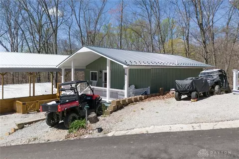 6031 Maple Dr, Hillsboro, OH 45133