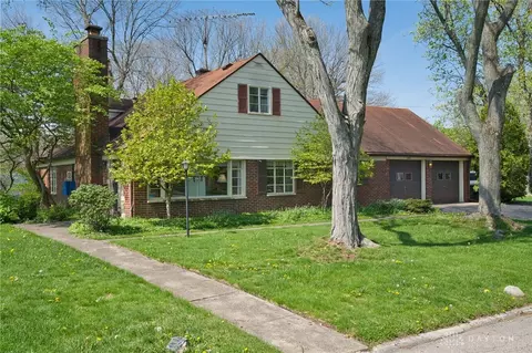 3951 Maricarr Dr, Kettering, OH 45429
